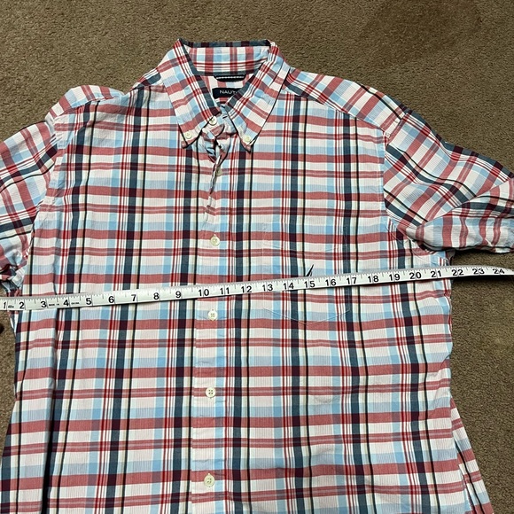 Nautica short sleeve button down - Picture 2 of 4